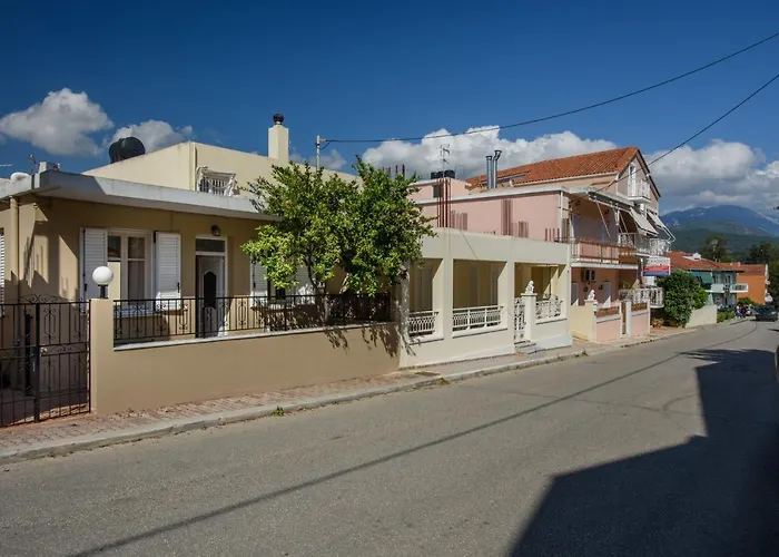 Zoe\'S House In Argostoli